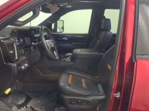 Used 2024 GMC Sierra 2500 AT4 w/ AT4 Preferred Package image 4