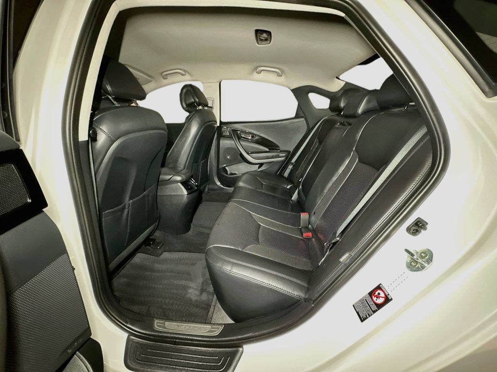 Used 2017 Hyundai Azera FWD image 28