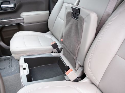 Used 2020 Chevrolet Silverado 1500 LTZ image 9