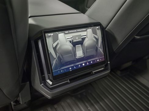 Used 2024 Tesla Cybertruck Cyberbeast AWD/4WD image 23