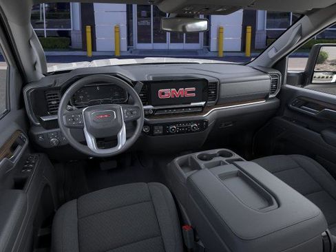 New 2026 GMC Sierra 2500 SLE image 15