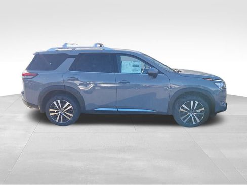 New 2025 Nissan Pathfinder Platinum w/ Lighting Package (N92) image 7