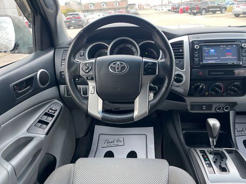 Used 2015 Toyota Tacoma 4x4 Double Cab image 14