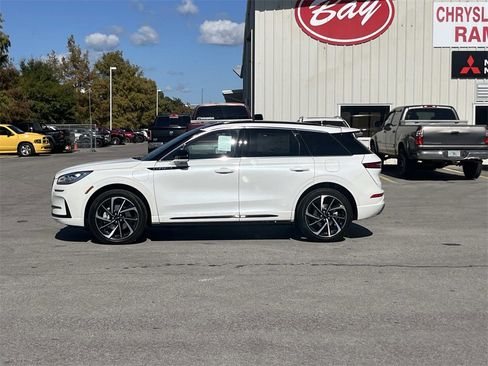 New 2026 Lincoln Corsair Grand Touring image 2