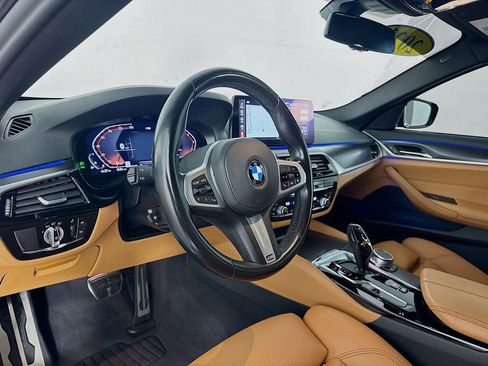 Used 2021 BMW 530i w/ M Sport Package RWD image 14