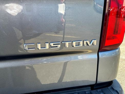 Used 2022 Chevrolet Silverado 1500 Custom image 16