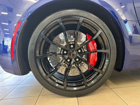 Used 2017 Chevrolet Corvette Grand Sport w/ Z07 Performance Package RWD image 15