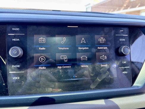 Used 2022 Volkswagen Taos SE image 41