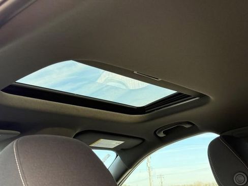 New 2026 Chevrolet Trax RS w/ Sunroof Package FWD image 6