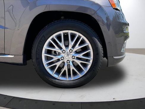 Certified 2017 Jeep Grand Cherokee Summit RWD image 36