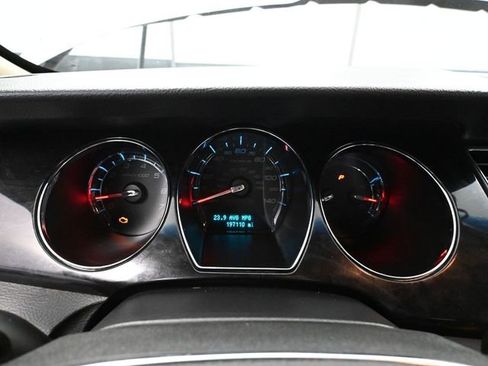 Used 2010 Ford Taurus Limited image 26