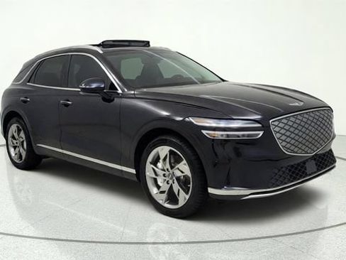 Used 2025 Genesis Electrified GV70 w/ Prestige Package AWD/4WD image 1