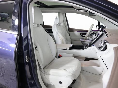Certified 2023 Mercedes-Benz EQE 350+ 4MATIC SUV w/ Exclusive Trim Package image 51
