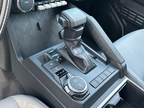 New 2025 Toyota Tacoma SR5 image 27