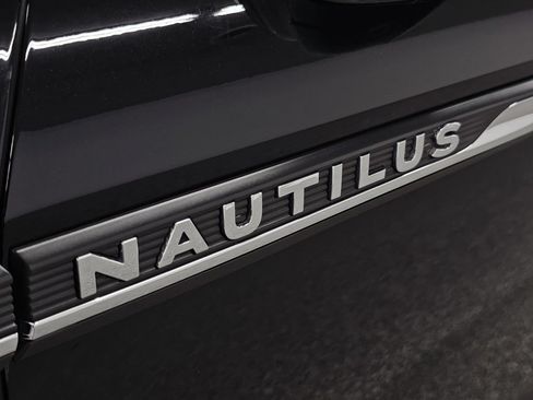 Used 2019 Lincoln Nautilus Reserve w/ Ultimate Package AWD/4WD image 29