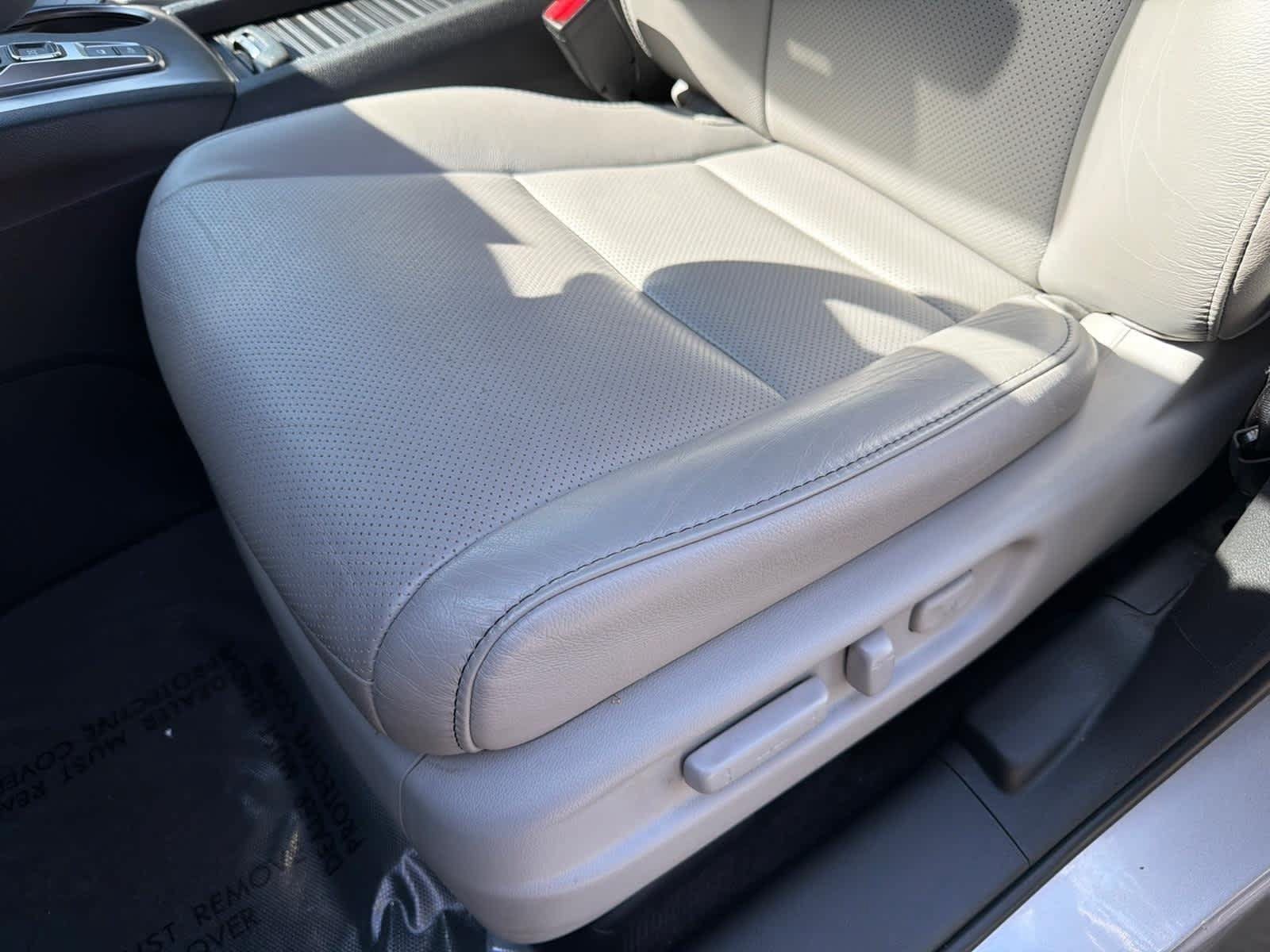 Used 2023 Honda Passport EX-L image 16