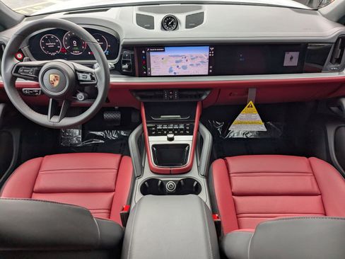 New 2026 Porsche Cayenne E-Hybrid Coupe AWD/4WD image 24