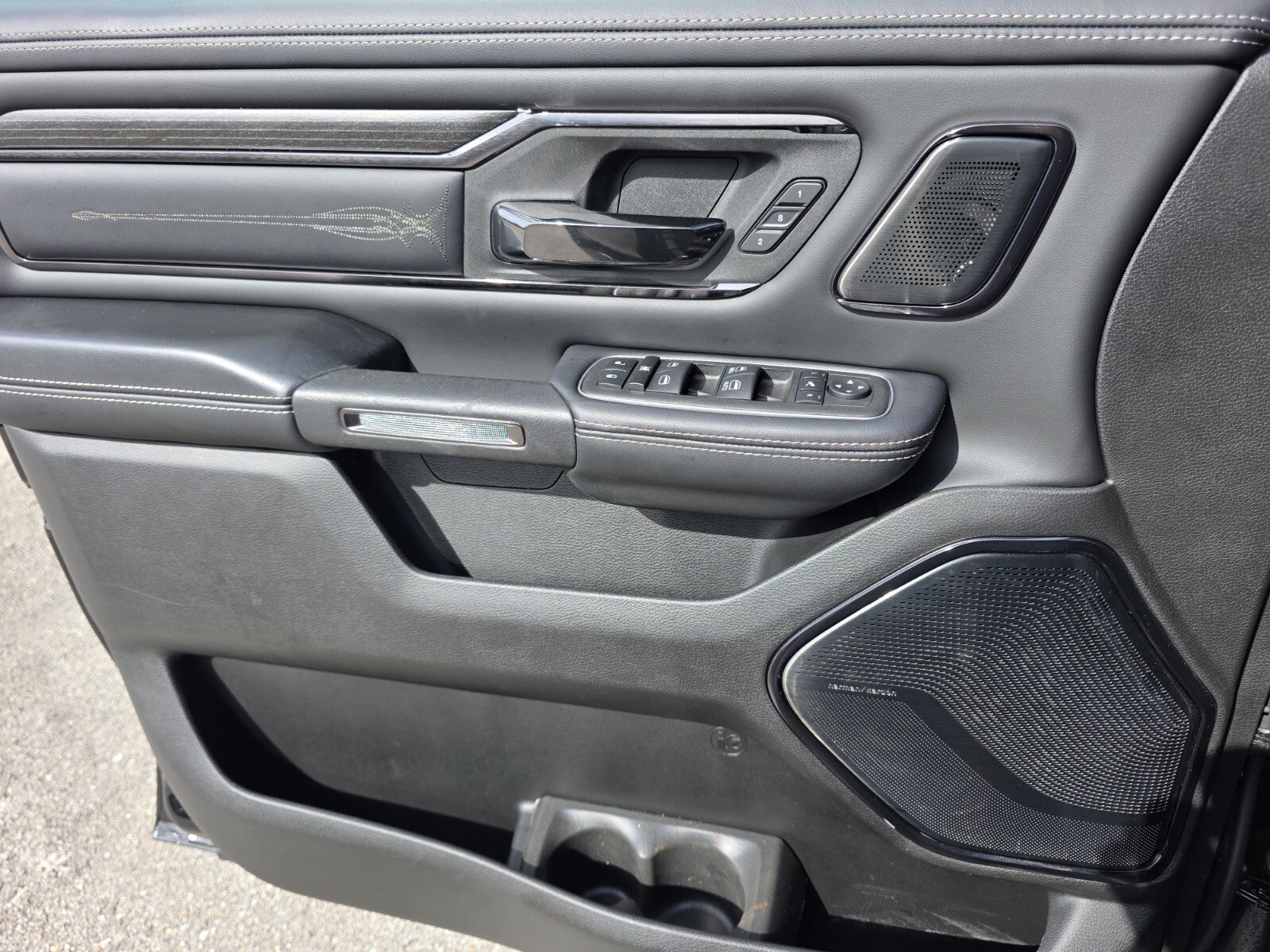 Used 2024 RAM 1500 Limited w/ Night Edition AWD/4WD image 27