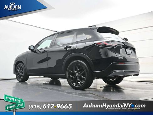 Used 2024 Honda HR-V Sport image 16