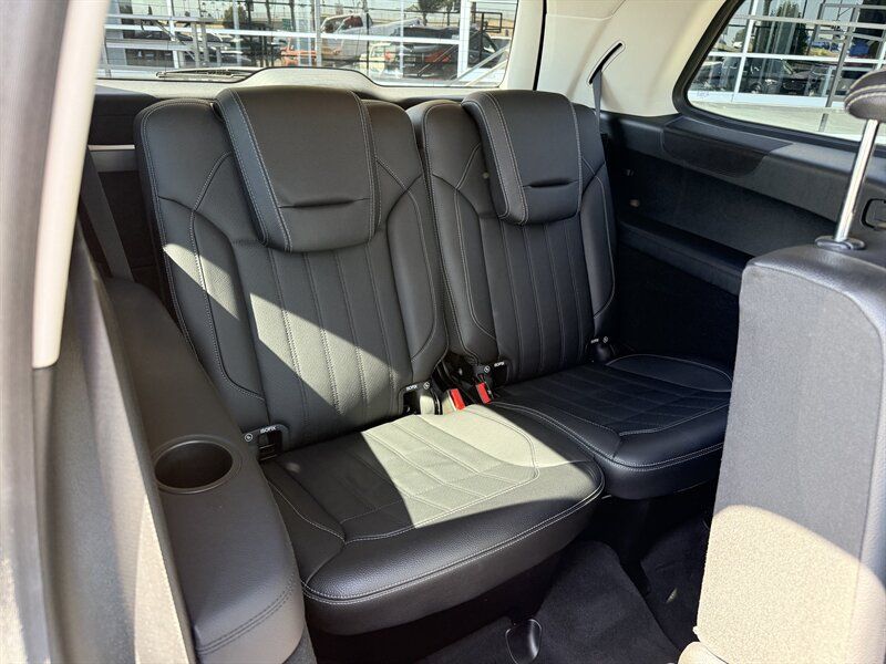 Used 2015 Mercedes-Benz GL 450 4MATIC image 27