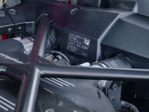 Used 2013 Lamborghini Aventador LP 700-4 image 43