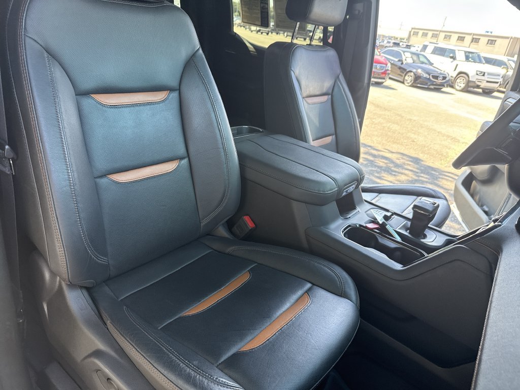 Used 2024 GMC Sierra 1500 AT4 w/ Technology Package AWD/4WD image 33