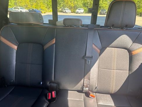 Certified 2024 GMC Canyon AT4 image 36