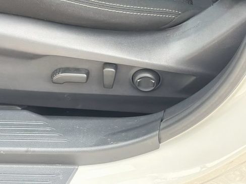 Used 2020 Subaru Outback Premium w/ Popular Package #1 AWD/4WD image 24