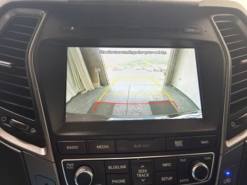 Used 2018 Hyundai Santa Fe Sport w/ 2.0T Ultimate Tech Package 05 AWD/4WD image 19