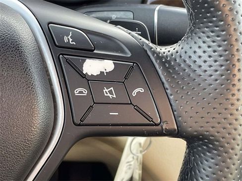 Used 2014 Mercedes-Benz CLA 250 4MATIC image 22