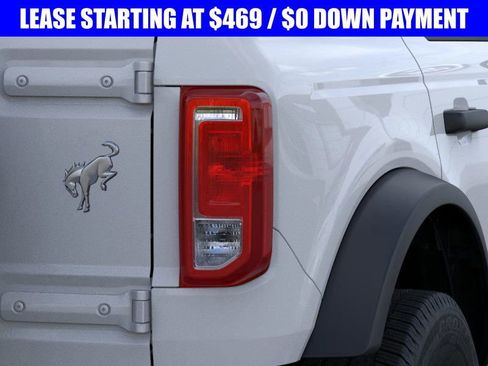 New 2025 Ford Bronco 4-Door image 23