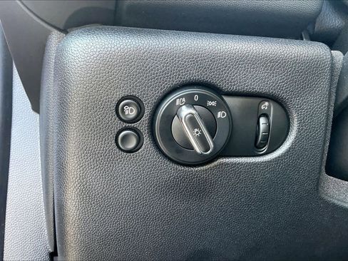 Used 2024 MINI Cooper SE image 34