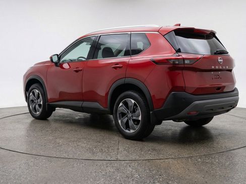 Used 2025 Nissan Rogue SV AWD/4WD image 6