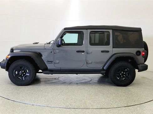 Used 2022 Jeep Wrangler Unlimited Sport AWD/4WD image 4