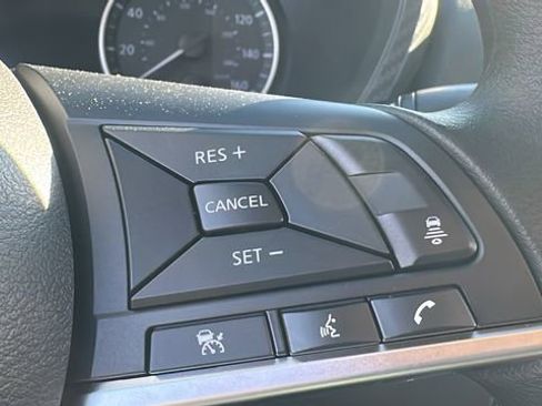 New 2025 Nissan Sentra SV image 16