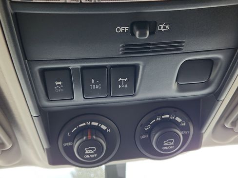 Used 2016 Toyota 4Runner Trail image 29