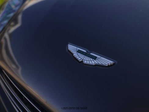 Used 2012 Aston Martin V8 Vantage Roadster image 46