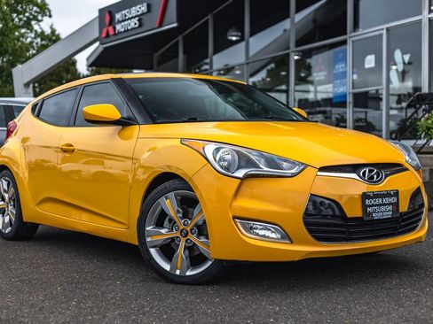 Used 2012 Hyundai Veloster w/ Style Pkg FWD image 1