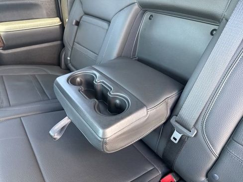 Used 2022 GMC Sierra 3500 Denali w/ Denali Ultimate Package AWD/4WD image 33