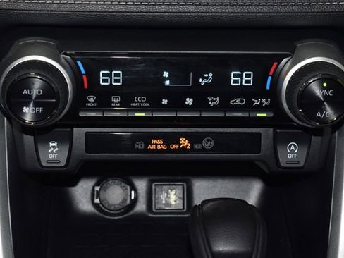 Used 2025 Toyota RAV4 XLE image 18