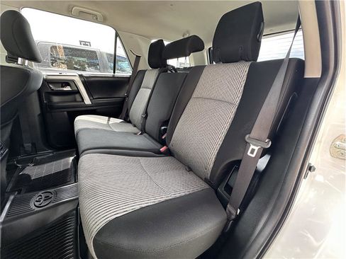 Used 2018 Toyota 4Runner SR5 AWD/4WD image 16