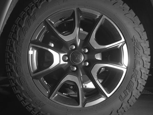 Used 2025 Jeep Compass Trailhawk image 14