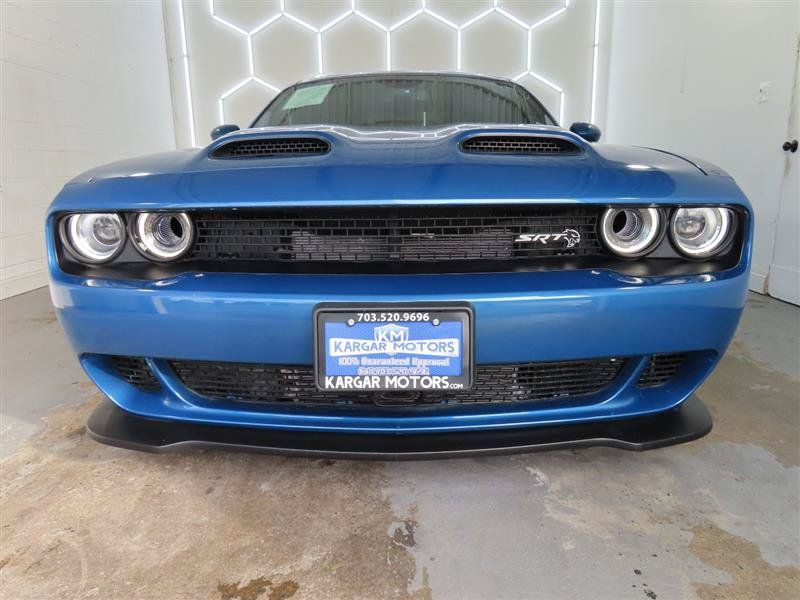 Used 2020 Dodge Challenger SRT Hellcat w/ Plus Package RWD image 4