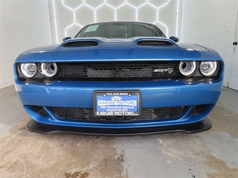 Used 2020 Dodge Challenger SRT Hellcat w/ Plus Package RWD image 4