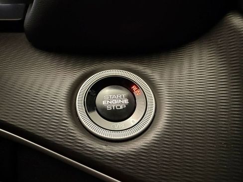 Used 2025 Jeep Grand Cherokee Altitude AWD/4WD image 29