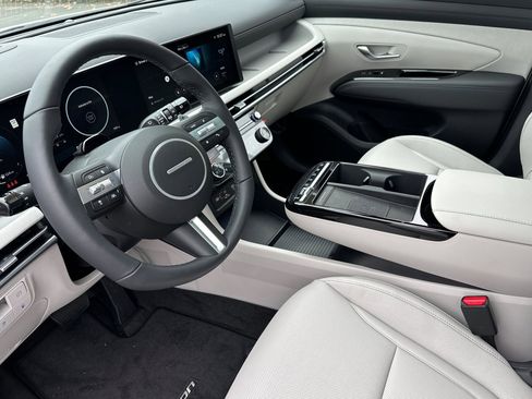 New 2025 Hyundai Tucson Limited image 10