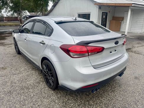 Used 2017 Kia Forte LX FWD image 5