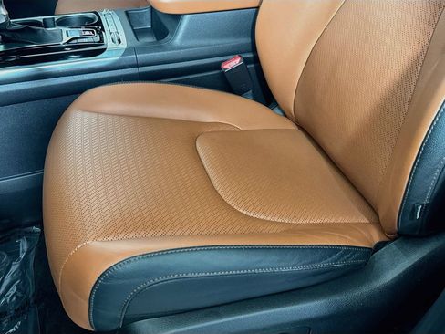 Used 2022 Kia Carnival SX Prestige FWD image 20