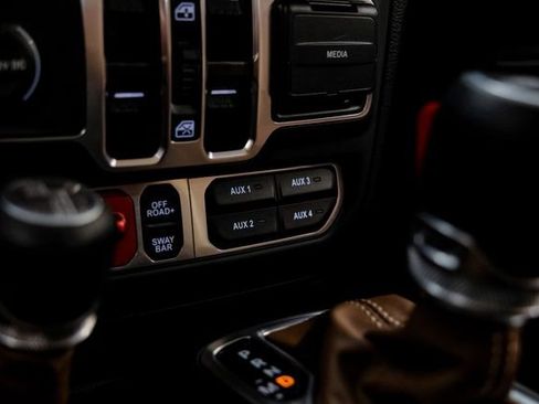 Used 2025 Jeep Gladiator Rubicon w/ Safety Group image 83