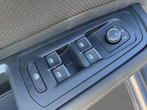 New 2026 Volkswagen Atlas SEL AWD/4WD image 11